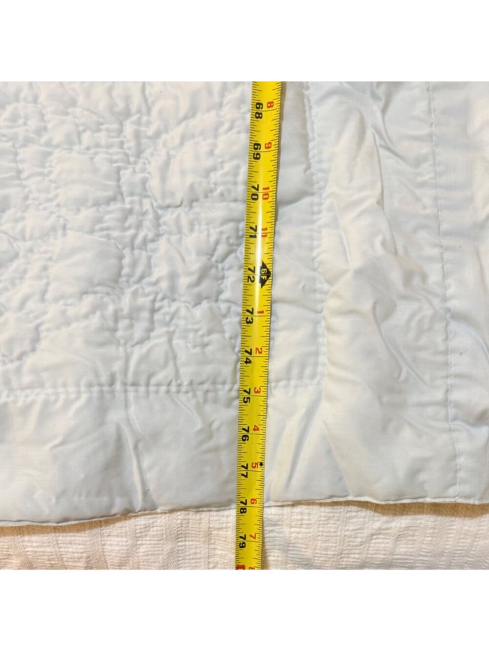 Vintage Hand Stitched Floral Queen Quilt – 78" x 64" - Picture 3 of 11
